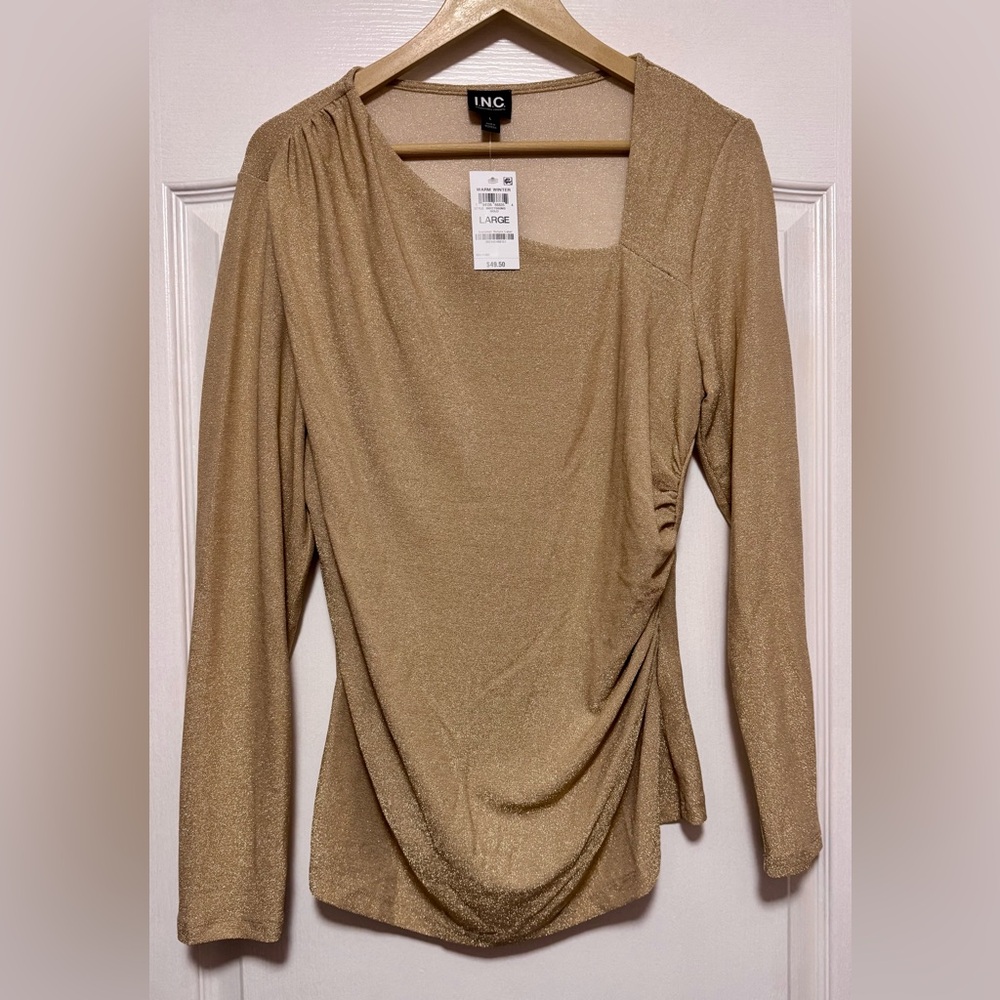 NWT GOLD SPARKLE TOP SIZE LARGE